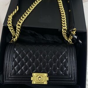 CHANEL Black Quilted Caviar Leather Shoulder Bag with Gold Chain